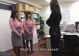 犯错被女上司打屁股